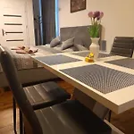 Honey Lendava