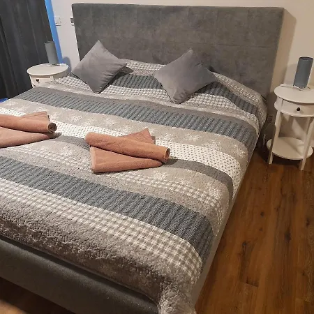 Apartment Honey Lendava