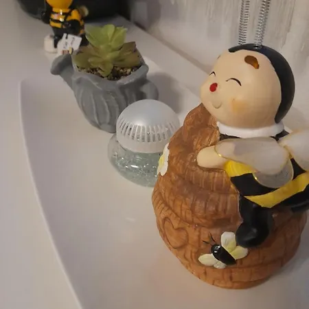 Honey Apartment