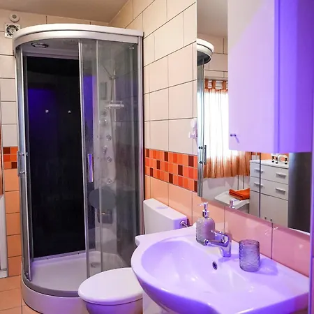 Honey Apartment